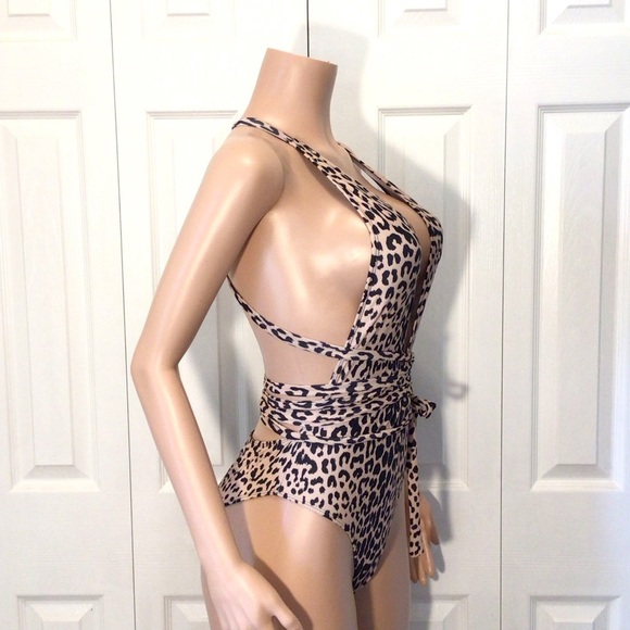 NWOT Womens Leopard Print Tie Wrap Around One Piece Swimsuit Size Small - Picture 7 of 13